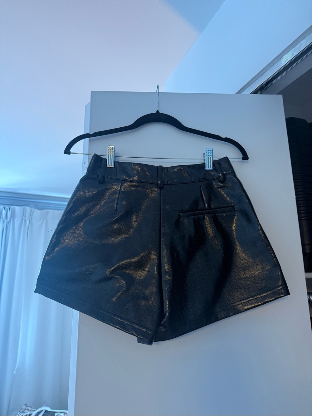 Noli Black Faux Leather High-Waist Shorts